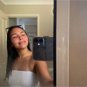 Meet your Posher, Gina